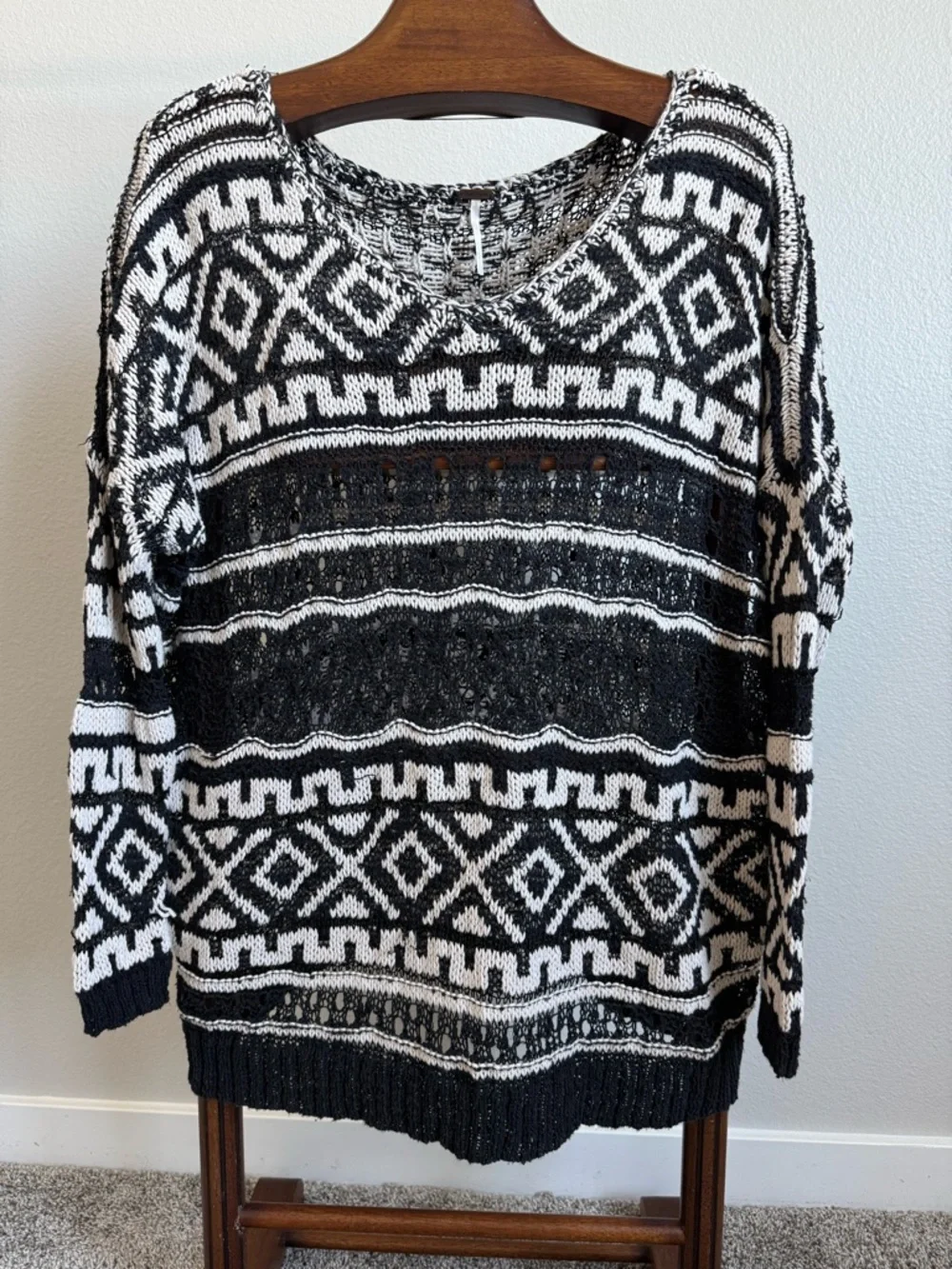 Free People Oversized Knit Sweater Black White Tribal Boho Relaxed Fit Pullover - Picture 2 of 8